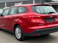 Gebraucht Ford Focus S 101 PS (74 kW) 2016 Rot Kombi