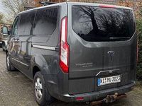 Gebraucht Ford Tourneo Titanium 170 PS (125 kW) 2017 Grau Van / Kleinbus