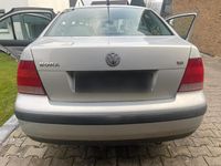 Gebraucht VW Bora 101 PS (74 kW) 1999 Silber Limousine