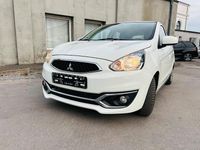 Gebraucht Mitsubishi Space Star 71 PS (52 kW) 2018 Weiß Kleinwagen
