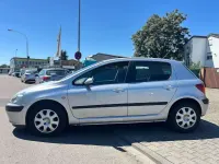 Gebraucht Peugeot 307 88 PS (64 kW) 2004 Silber Limousine