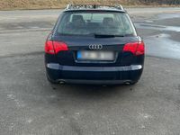 Gebraucht Audi A4 163 PS (119 kW) 2004 Blau Kombi