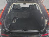 Gebraucht Volvo XC60 Plus 250 PS (183 kW) 2024 Schwarz SUV