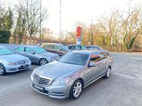 Gebraucht Mercedes E200 Avantgarde 184 PS (135 kW) 2010 Grau Kombi