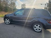 Gebraucht Mercedes ML350 272 PS (200 kW) 2007 Blau SUV
