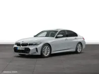 Gebraucht BMW 330e 292 PS (214 kW) 2025 Grau Limousine