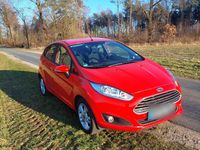 Gebraucht Ford Fiesta SYNC Edition 80 PS (58 kW) 2015 Rot Limousine