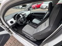 Second-hand VW up! 75 CP (55 kW) 2012 Alb Hatchback