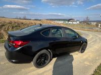 Gebraucht Opel Astra 140 PS (102 kW) 2013 Schwarz Limousine