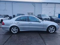 Gebraucht Mercedes E200 Avantgarde 184 PS (135 kW) 2007 Iridiumsilber Limousine