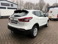 Gebraucht Nissan Qashqai Visia 140 PS (102 kW) 2019 Weiß SUV