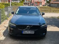 Gebraucht Volvo V60 Plus 197 PS (144 kW) 2024 Blau Kombi