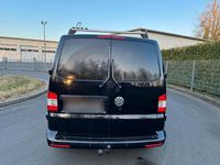 Second-hand VW Transporter 140 CP (102 kW) 2015 Negru Van