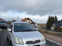 Gebraucht Toyota Yaris 87 PS (63 kW) 2005 Silber Kleinwagen