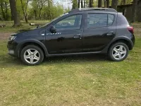 Gebraucht Dacia Sandero Stepway 90 PS (66 kW) 2015 Schwarz Kleinwagen