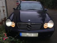 Gebraucht Mercedes C180 129 PS (94 kW) 2001 Blau Limousine