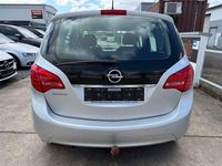 Gebraucht Opel Meriva Selection 101 PS (74 kW) 2012 Argonsilber/sovereign/switchbl Van / Kleinbus