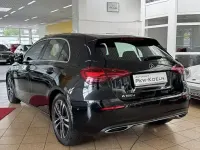Gebraucht Mercedes A180 116 PS (85 kW) 2025 Kosmosschwarz  metallicla (metallic) Limousine