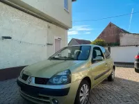 Gebraucht Renault Clio II 75 PS (55 kW) 2003 Grün Kleinwagen