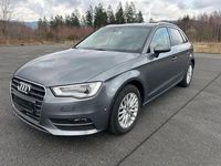 Gebraucht Audi A3 Ambiente 140 PS (102 kW) 2013 Grau Limousine