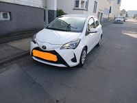 Gebraucht Toyota Yaris 72 PS (52 kW) 2019 Weiß Kleinwagen