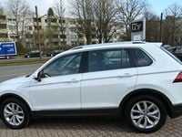 Gebraucht VW Tiguan Highline 150 PS (110 kW) 2020 Weiß SUV
