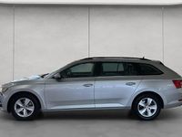 Gebraucht Skoda Superb Ambition 150 PS (110 kW) 2022 Brilliant silver metallic Kombi