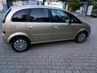 Usata Opel Meriva 101 CV (74 kW) 2010 Oro Monovolume