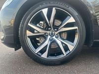 Gebraucht Volvo V60 Core 197 PS (144 kW) 2025 Onyx schwarz Kombi