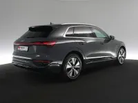Second-hand Audi Q8 e-tron Advanced 250 kW (340 CP) 2023 Gri SUV