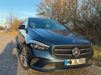 Gebraucht Mercedes B250 224 PS (164 kW) 2020 Blau Van / Kleinbus
