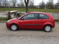 Gebraucht Ford Fiesta Ambiente 80 PS (58 kW) 2007 Rot Kleinwagen