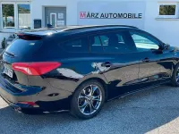 Usata Ford Focus ST-Line 120 CV (88 kW) 2021 Nero Berlina