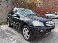 Gebraucht Mercedes ML320 224 PS (164 kW) 2007 Schwarz SUV