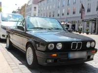 Gebraucht BMW 318 Cabriolet 113 PS (83 kW) 1992 Schwarz Cabrio
