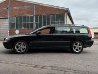 Używany Volvo V70 163 KM (119 kW) 2003 Czarny Kombi