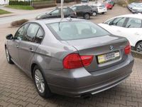 gebraucht BMW 320 i Limousine