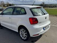 Gebraucht VW Polo Highline 90 PS (66 kW) 2017 Weiß Kleinwagen