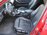 Gebraucht BMW 320 Performance 190 PS (139 kW) 2019 Rot Kombi