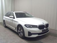 Gebraucht BMW 520 190 PS (139 kW) 2022 Alpinweiss iii Kombi