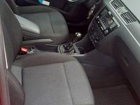 Gebraucht Skoda Rapid 90 PS (66 kW) 2016 Rot Kleinwagen