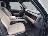 Gebraucht Land Rover Defender SE Dynamic 300 PS (220 kW) 2025 Schwarz (santoriniblack metallic) SUV