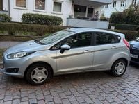Gebraucht Ford Fiesta Trend 82 PS (60 kW) 2015 Silber Kleinwagen