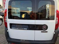 Gebraucht Fiat Doblò Basis 95 PS (69 kW) 2017 Colore esterno (weiß) Van / Kleinbus