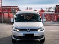 Gebraucht VW Caddy Maxi 105 PS (77 kW) 2014 Silber Van / Kleinbus