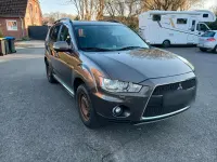 Begagnad Mitsubishi Outlander 2011 Grå SUV