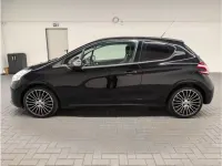 Gebraucht Peugeot 208 Allure 120 PS (88 kW) 2013 Perlschwarzmet. Kleinwagen