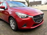 Gebraucht Mazda 2 Exclusive-Line 75 PS (55 kW) 2015 Rot Limousine