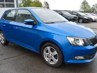 Gebraucht Skoda Fabia Ambition 90 PS (66 kW) 2016 Blau Limousine