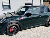 Gebraucht Mini John Cooper Works 231 PS (169 kW) 2023 Grün Kleinwagen